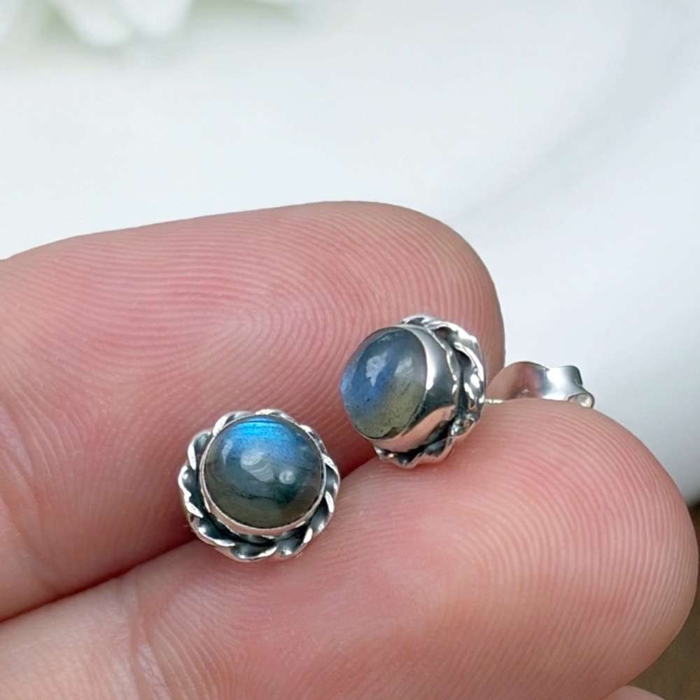 Blue Flash Labradorite Stud Post Earrings Southwest New Pure Sterling Silver 925 - Picture 2 of 8